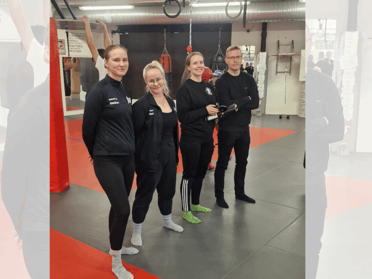 VOK 2 valmistuneet kansikuva